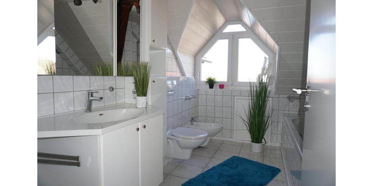 ****schöne helle sonnige große 5 Zimmerwohnung auf 2 Ebenen im OG 5 zimmer