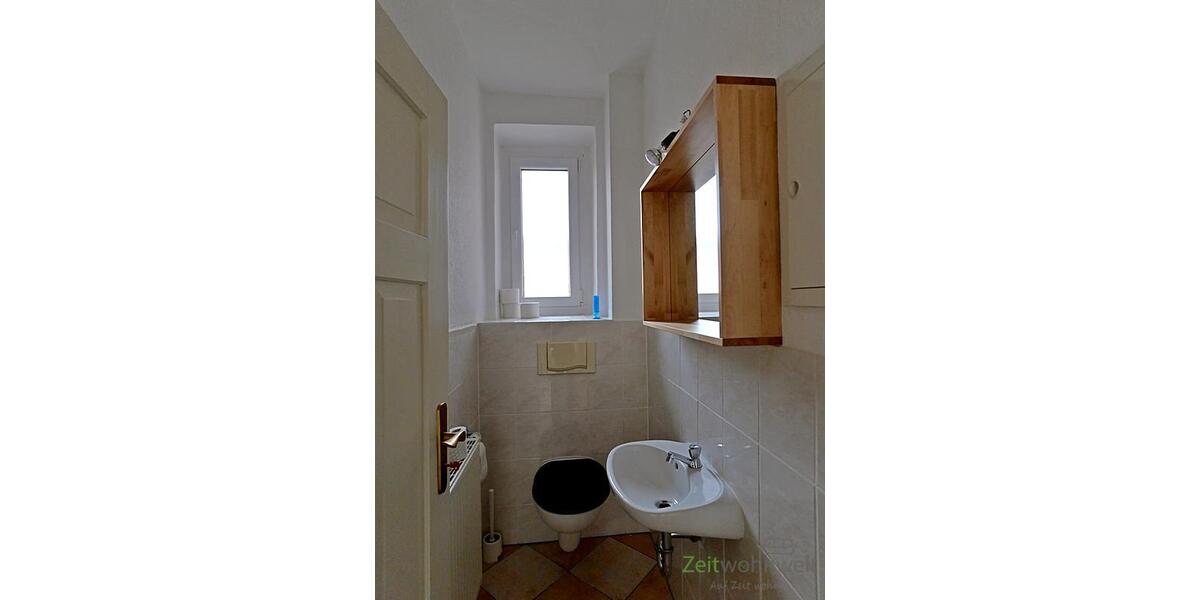 (12403_01) MGN: helle 2-Raum-Wohnung mit Parkett, Holzdielung, Stuckdecken, Balkon und Einbauküche in der Innenstadt - Etagenwohnung Meiningen | Angebot:25343658