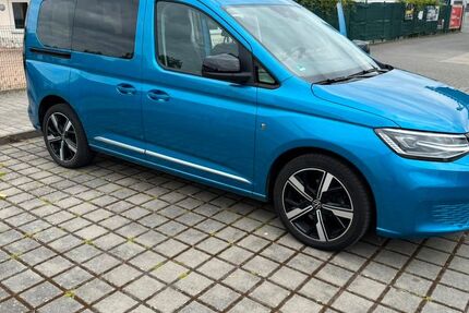 VW Caddy 98.000 km 22.900 &euro; Stephanskirchen 83071