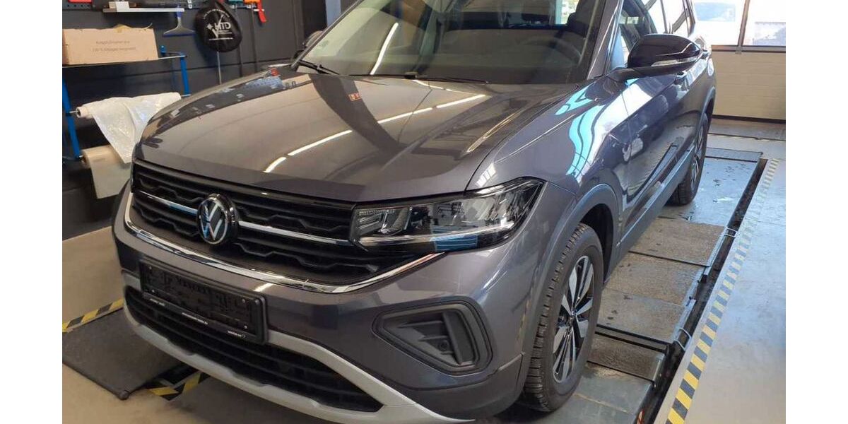 VW T-Cross 7.425 km 27.930 &euro; Bruckmühl 83052
