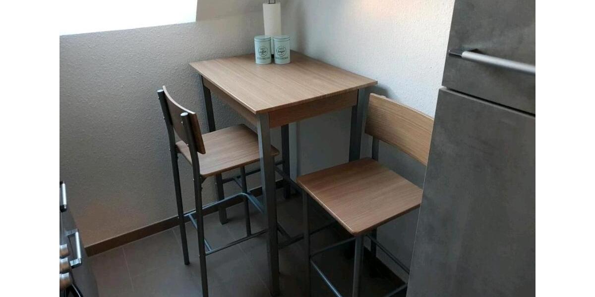 Dachgeschoßwohnung Emden - 2 Zimmer, 40 m&sup2;, 600&euro; | Angebot:26412735