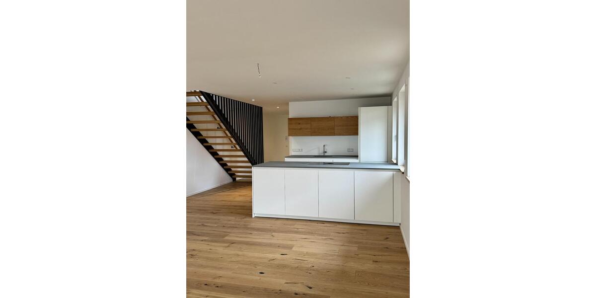 Familientraum Modernes Wohnen auf zwei Etagen - Maisonette im Stil eines Stadthauses 5 zimmer