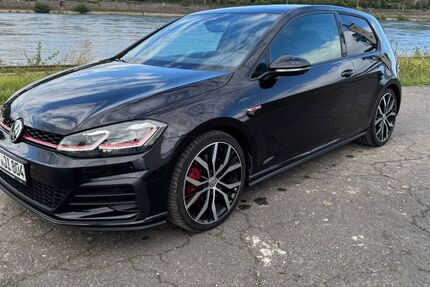 VW Golf 102.000 km 21.000 € Andernach 56626