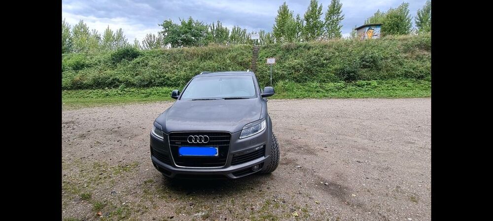 Q7