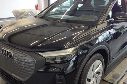 Audi Q4 e-tron 68.000 km 32.440 &euro; Wackersdorf 92442