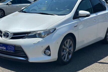 Toyota Auris 105.929 km 12.399 &euro; Kernen im Remstal 71394