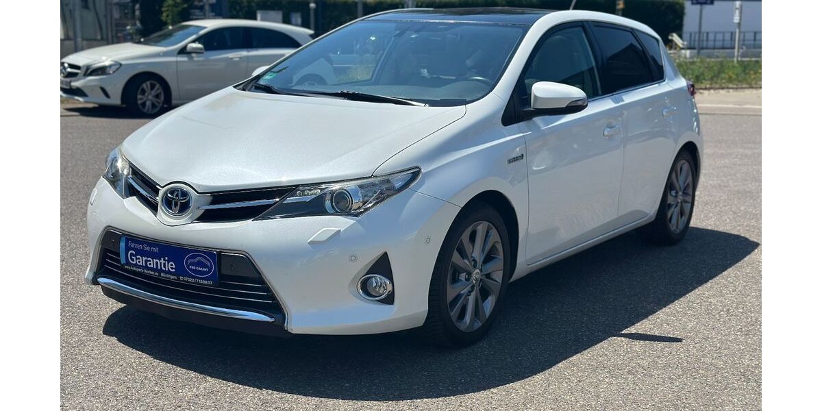 Toyota Auris 105.929 km 12.399 &euro; Kernen im Remstal 71394