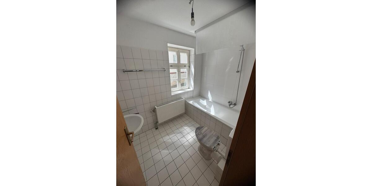 Erdgeschoßwohnung Korbach - 3 Zimmer, 81 m&sup2;, 550&euro; | Angebot:26267021