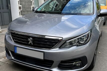 Peugeot 308 137.000 km 9.450 &euro; Bonn 53225