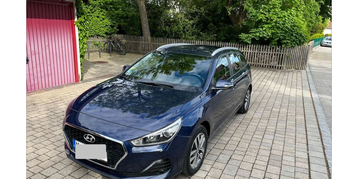 Hyundai i30 65.300 km 11.500 &euro; Gilching 82205