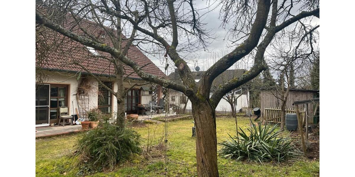 Einfamilienhaus Röttenbach - 8 Zimmer, 200 m&sup2;, 550.000&euro; | Angebot:27096379