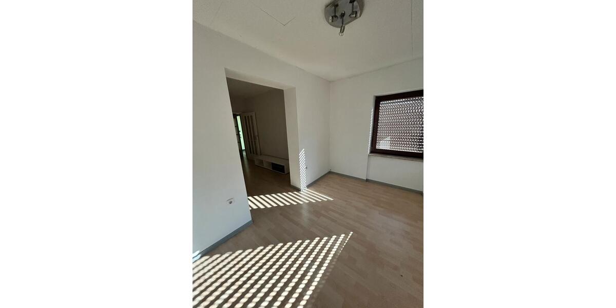 Erdgeschoßwohnung Saarbrücken Malstatt - 1 Zimmer, 47 m&sup2;, 510&euro; | Angebot:25591193