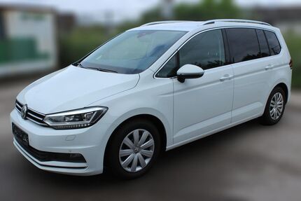 VW Touran 158.500 km 15.990 &euro; Neusäß 86356