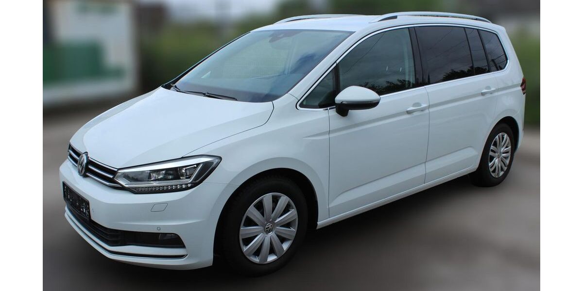 VW Touran 158.500 km 15.990 &euro; Neusäß 86356