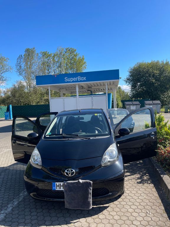 Aygo (X)