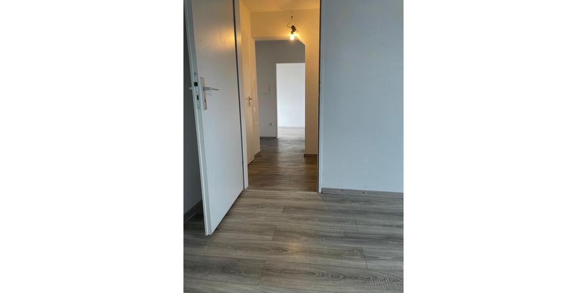 Dachgeschoßwohnung Bochum - 3.5 Zimmer, 70 m&sup2;, 520&euro; | Angebot:24850340