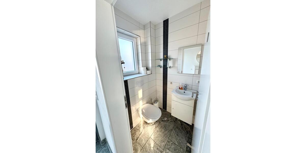 Reihenhaus Königsbrunn - 6 Zimmer, 148 m&sup2;, 750.000&euro; | Angebot:26864401