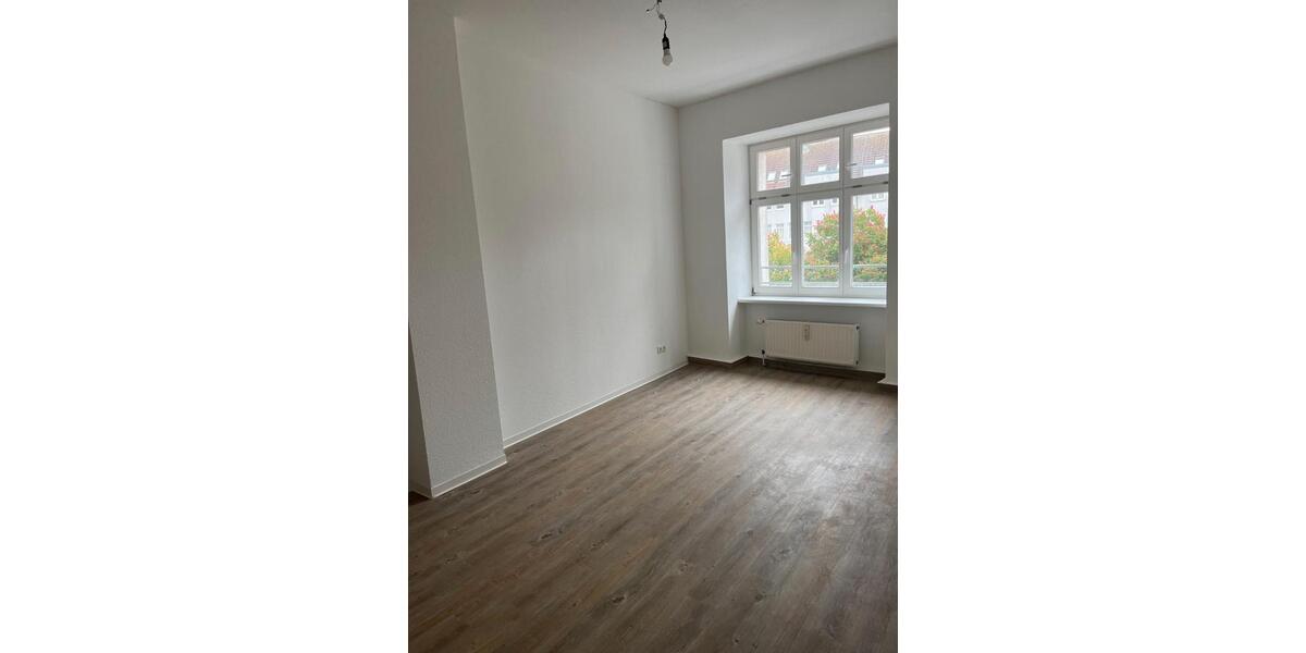 Etagenwohnung Rostock - 5 Zimmer, 157 m&sup2;, 1.700&euro; | Angebot:25959305