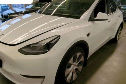 Tesla Model Y 100.000 km 29.950 &euro; Steinbach-Hallenberg OT Herges-Hallenberg 98587
