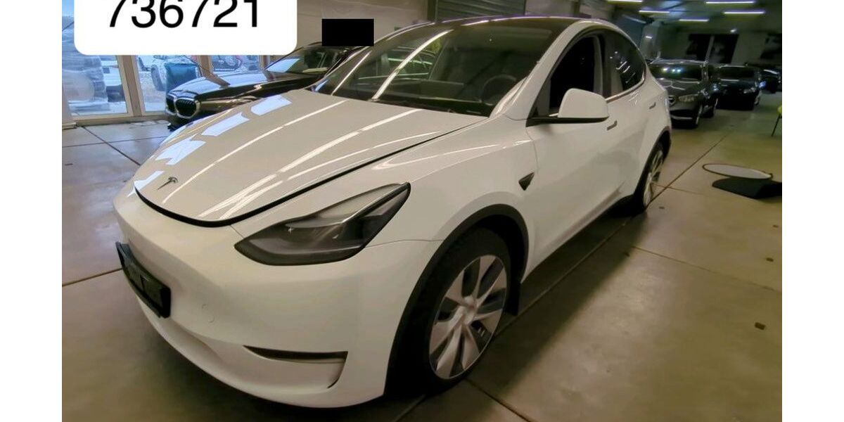 Tesla Model Y 100.000 km 29.950 &euro; Steinbach-Hallenberg OT Herges-Hallenberg 98587