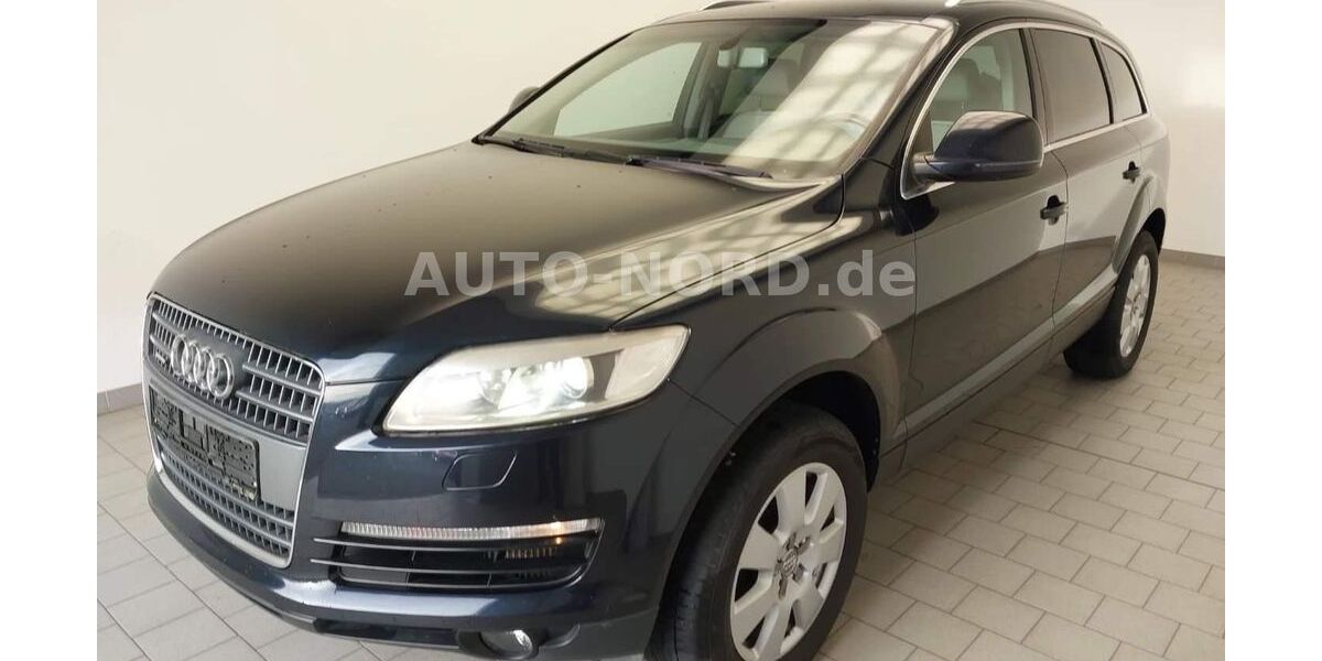Audi Q7 215.000 km 11.990 &euro; Neumünster 24534
