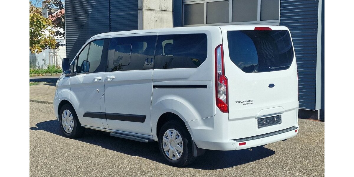 Ford Tourneo Custom 320 L1 H1 Tourneo Trend Klima 60.000 km 31.499 € Landau 76829
