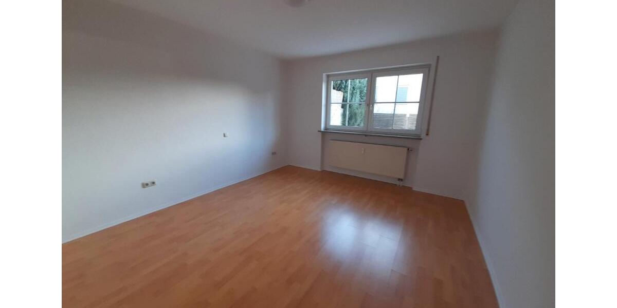 Erdgeschoßwohnung Siegenburg - 3 Zimmer, 85 m&sup2;, 840&euro; | Angebot:26399425