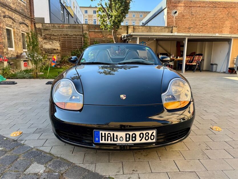 Porsche Boxster 216.750 km 10.900 € Halle 06112