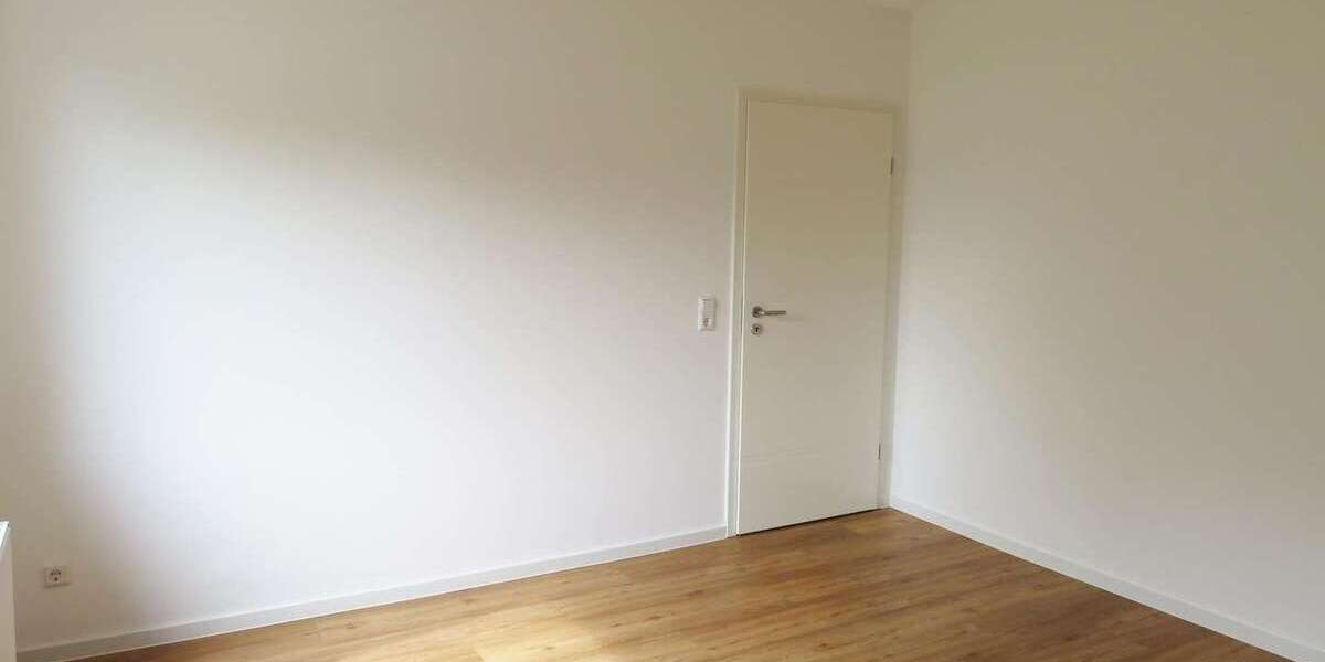 Etagenwohnung Hetzerath - 4 Zimmer, 104 m&sup2;, 1.050&euro; | Angebot:26186110
