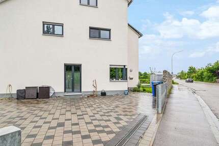 Haus zum Kaufen in Ingolstadt 649.000 € 122 m² 5 zimmer