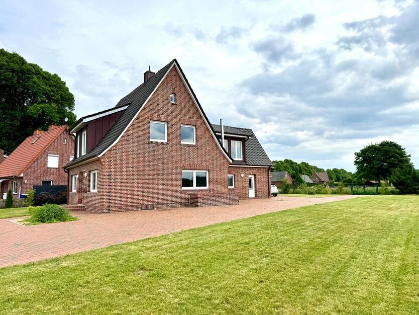 Geräumige EG-Wohnung mit Garten & Wiese & Garage in Meppen-Hemsen