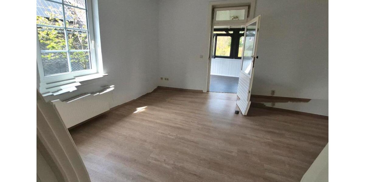 Erdgeschoßwohnung Bad Berleburg - 2 Zimmer, 79 m&sup2;, 760&euro; | Angebot:26178537
