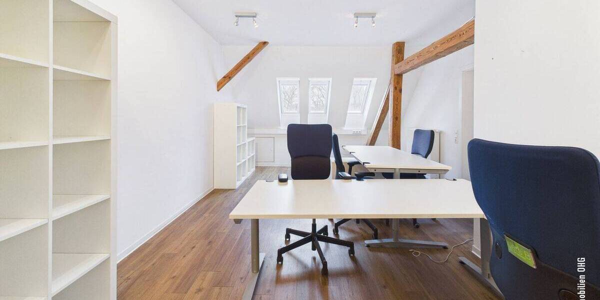 Gewerbeobjekt Stade Barge - 3 Zimmer, 569 m&sup2;, 1.800.000&euro; | Angebot:26378079