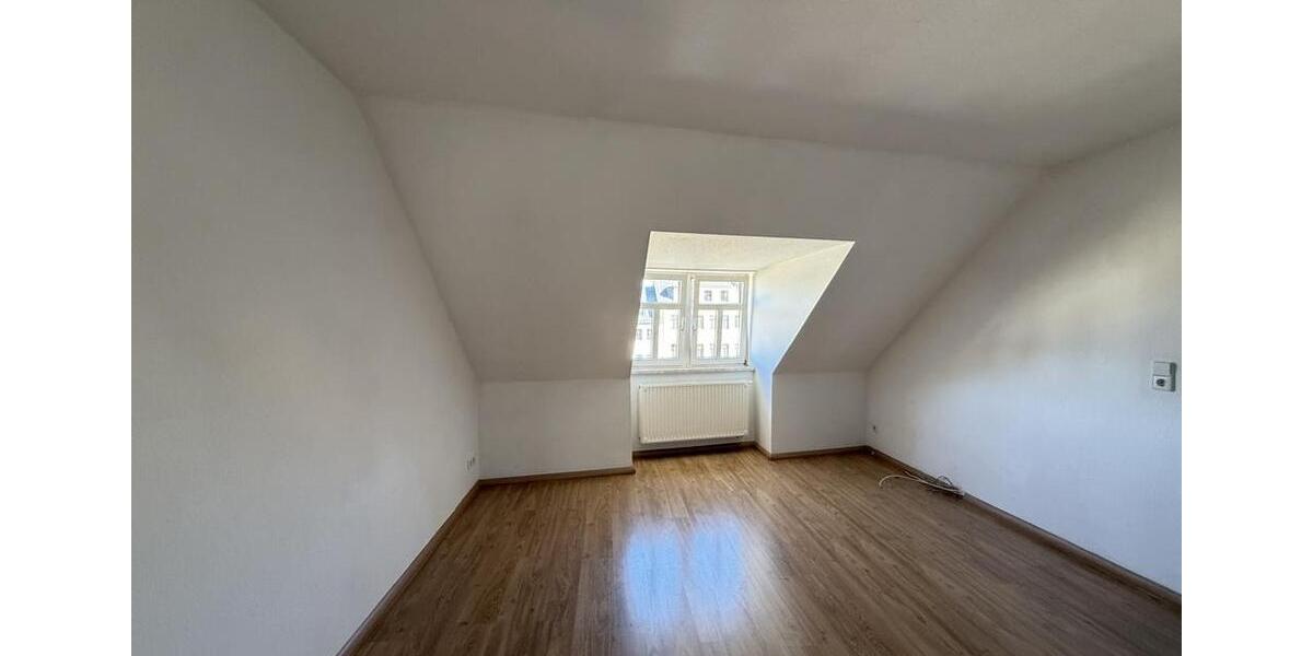 Dachgeschoßwohnung Auerbach/Vogtland Vogtland - 3 Zimmer, 75 m&sup2;, 415&euro; | Angebot:26534421