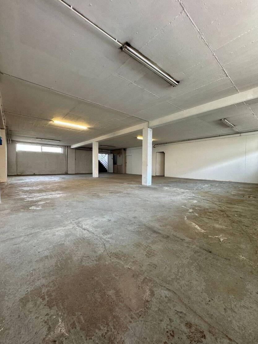 LagerWerkstattProduktion in Schmelz zu vermieten zimmer