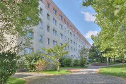 Wohnung Halle Südstadt - 4 Zimmer, 67 m&sup2;, 473&euro; | Angebot:27368414