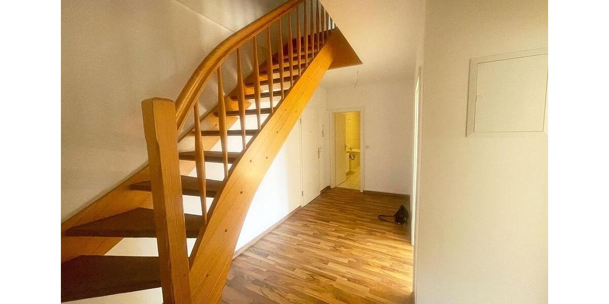 Maisonettenwohnung Dummerstorf - 3 Zimmer, 95 m&sup2;, 1.093&euro; | Angebot:26262728