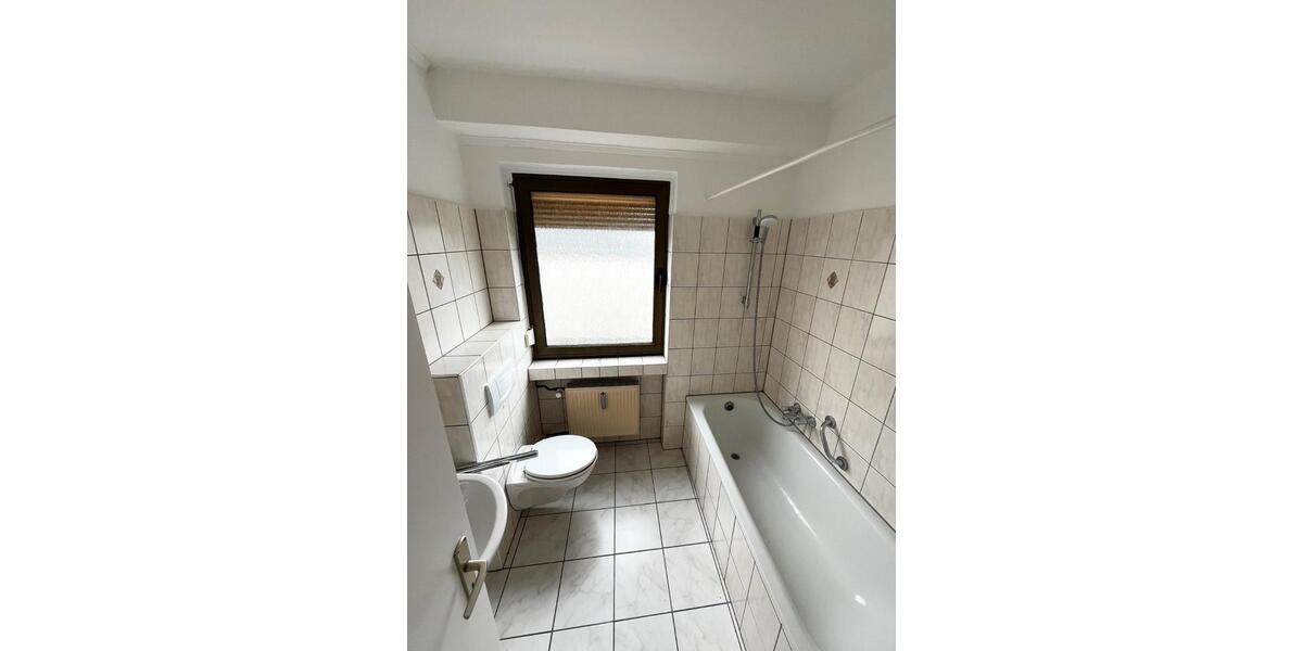 Etagenwohnung Essen Stadtbezirk III - 2.5 Zimmer, 80 m&sup2;, 780&euro; | Angebot:26411508