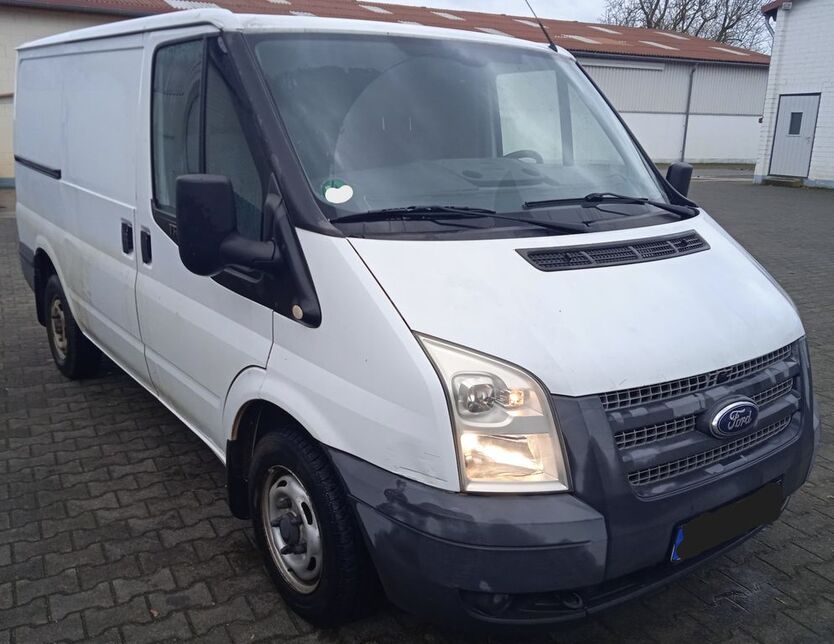 Ford Transit 101.000 km 7.000 € Frankfurt am Main 65936