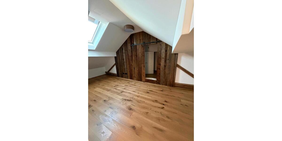 Dachgeschoßwohnung Hutthurm - 2.5 Zimmer, 85 m&sup2;, 740&euro; | Angebot:26378743