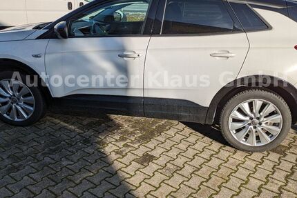 Opel Grandland (X) 39.900 km 22.480 € Überlingen 88662