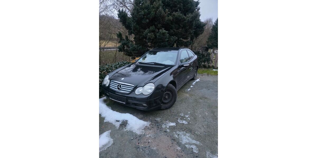Mercedes-Benz CLC 200 120.000 km 1.800 &euro; Hoxhohl 64397