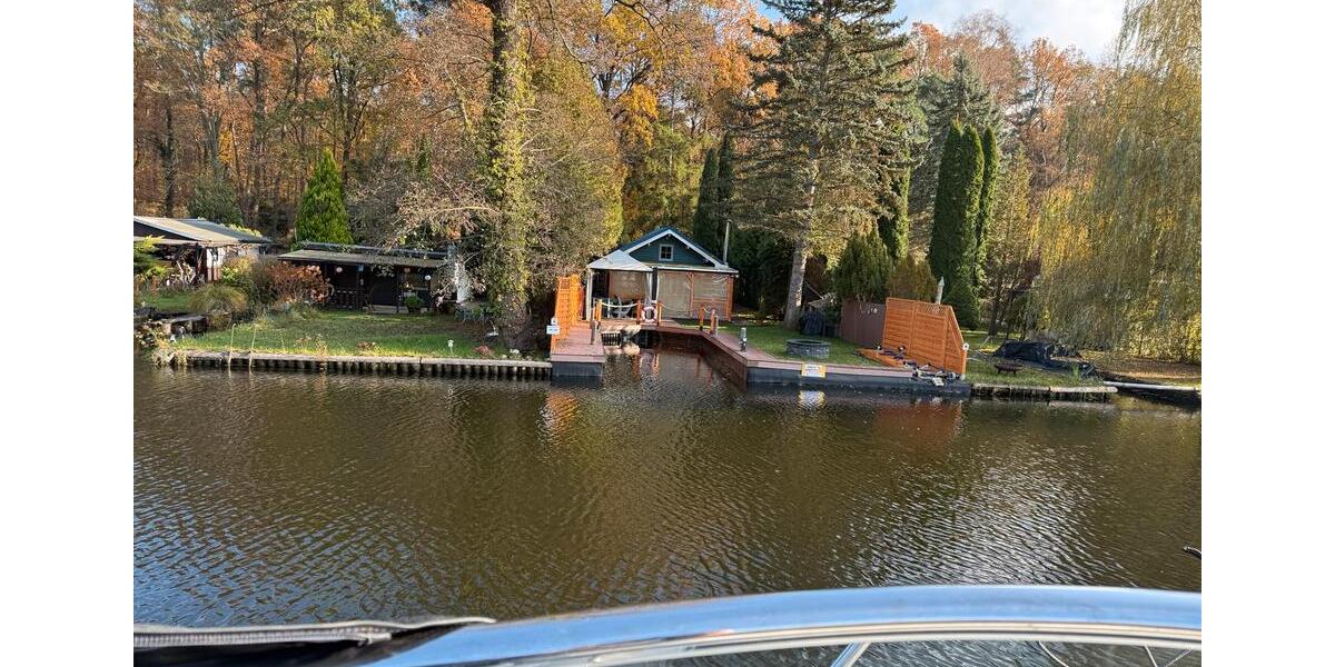 Wassergrundstück mit eig. Bootshafen in Erkner 2 zimmer