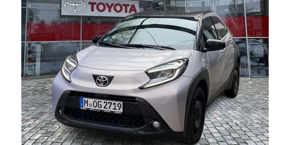 Toyota Aygo (X) 7.990 km 17.490 &euro; München 80687