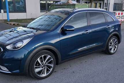 Kia Niro 136.000 km 13.000 &euro; düsseldorf 40595