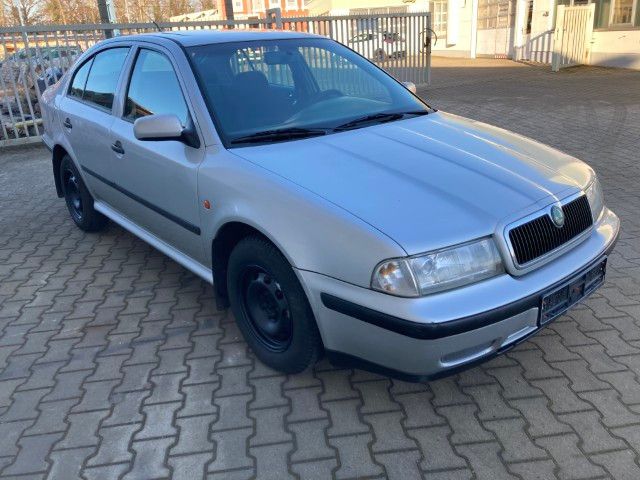 Skoda Octavia 220.000 km 650 &euro; Weißwasser 02943