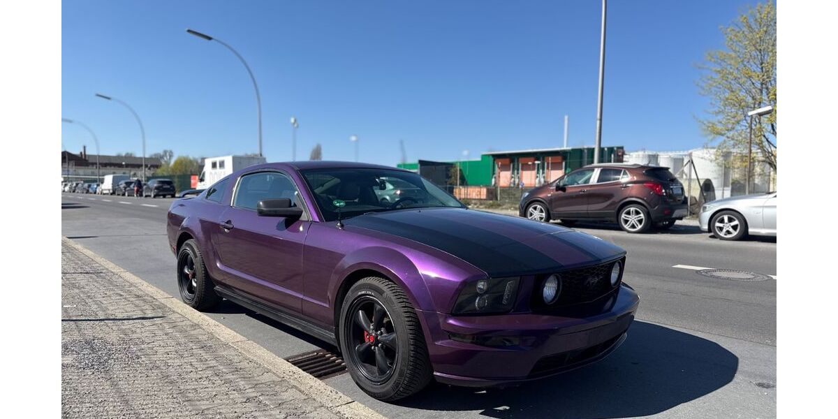 Ford Mustang 142.000 km 6.999 &euro; Berlin 13597