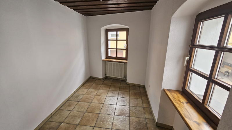 ObjNr:19572 - EFH mit 5 Zimmer und ehem. Gaststätte in der Ortsmitte von Niederkirchen - Mehrfamilienhaus, Wohnhaus Niederkirchen bei Deidesheim | Angebot:17545010