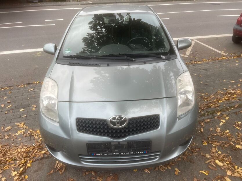 Toyota Yaris 153.600 km 1.700 € Netphen 57250