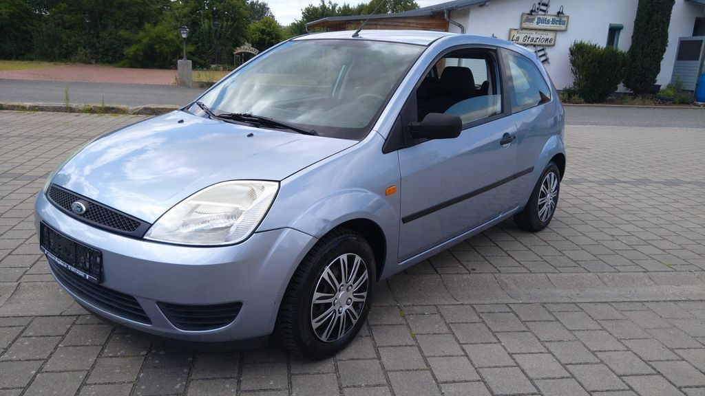Ford Fiesta 117.000 km 1.600 &euro; Itzgrund 96274